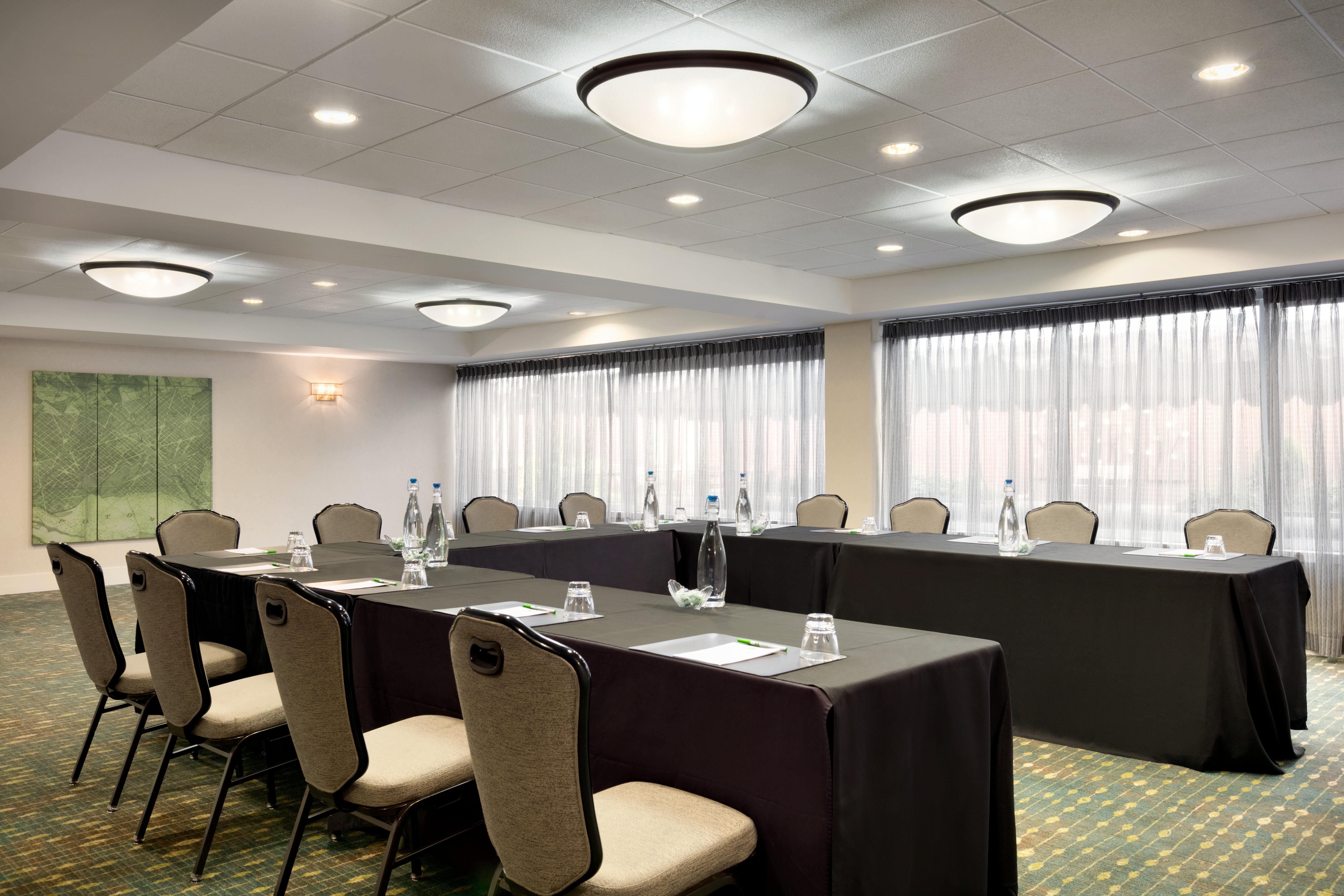 סטרלינג Holiday Inn Washington-Dulles International Airport, An Ihg Hotel מראה חיצוני תמונה